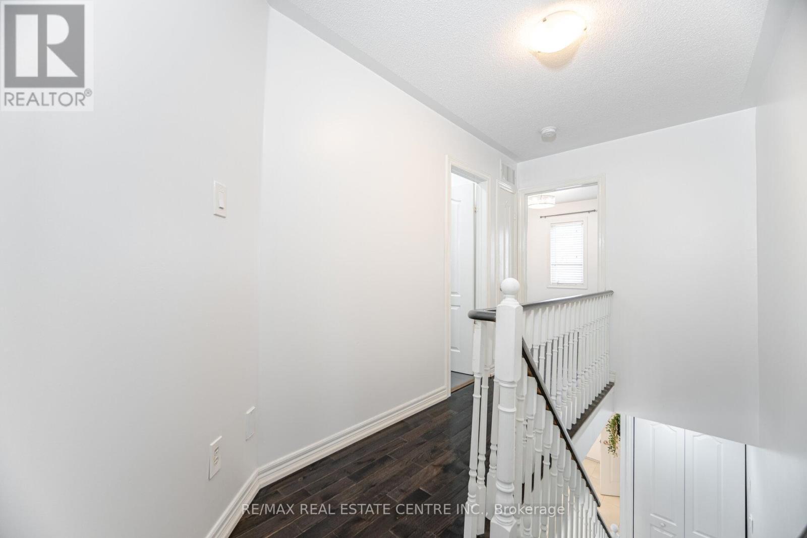 108 Barleyfield Road, Brampton (Sandringham-Wellington North), Ontario  L6R 2J4 - Photo 19 - W12442875