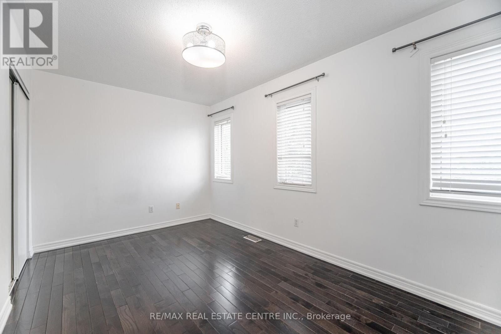 108 Barleyfield Road, Brampton (Sandringham-Wellington North), Ontario  L6R 2J4 - Photo 26 - W12442875