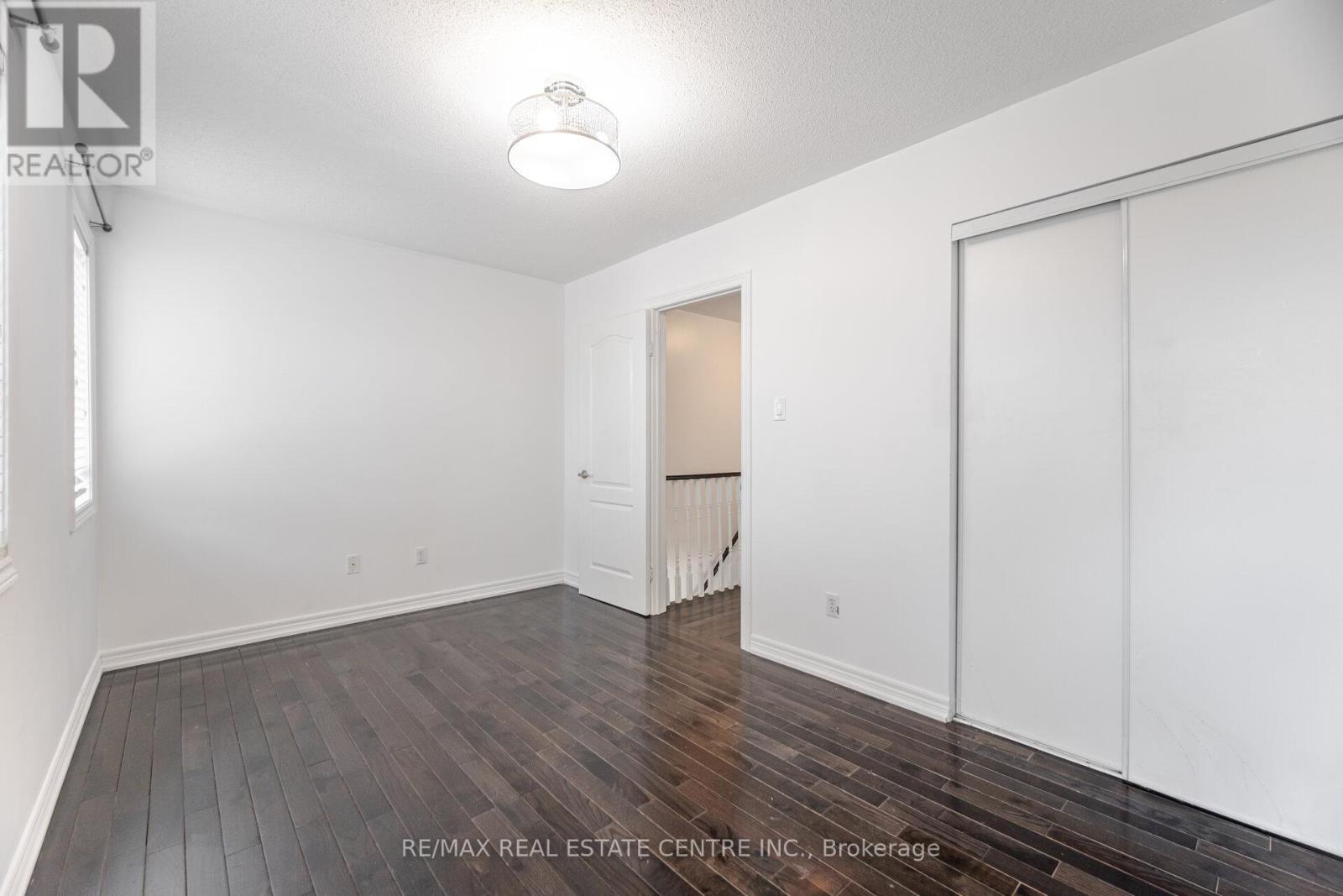 108 Barleyfield Road, Brampton (Sandringham-Wellington North), Ontario  L6R 2J4 - Photo 27 - W12442875