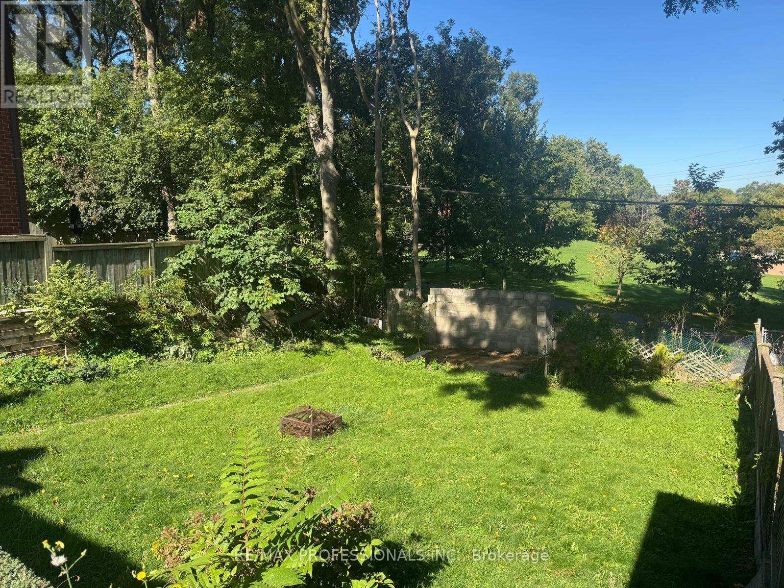 8 Daniels Street, Toronto, Ontario  M8Y 1L7 - Photo 26 - W12442893