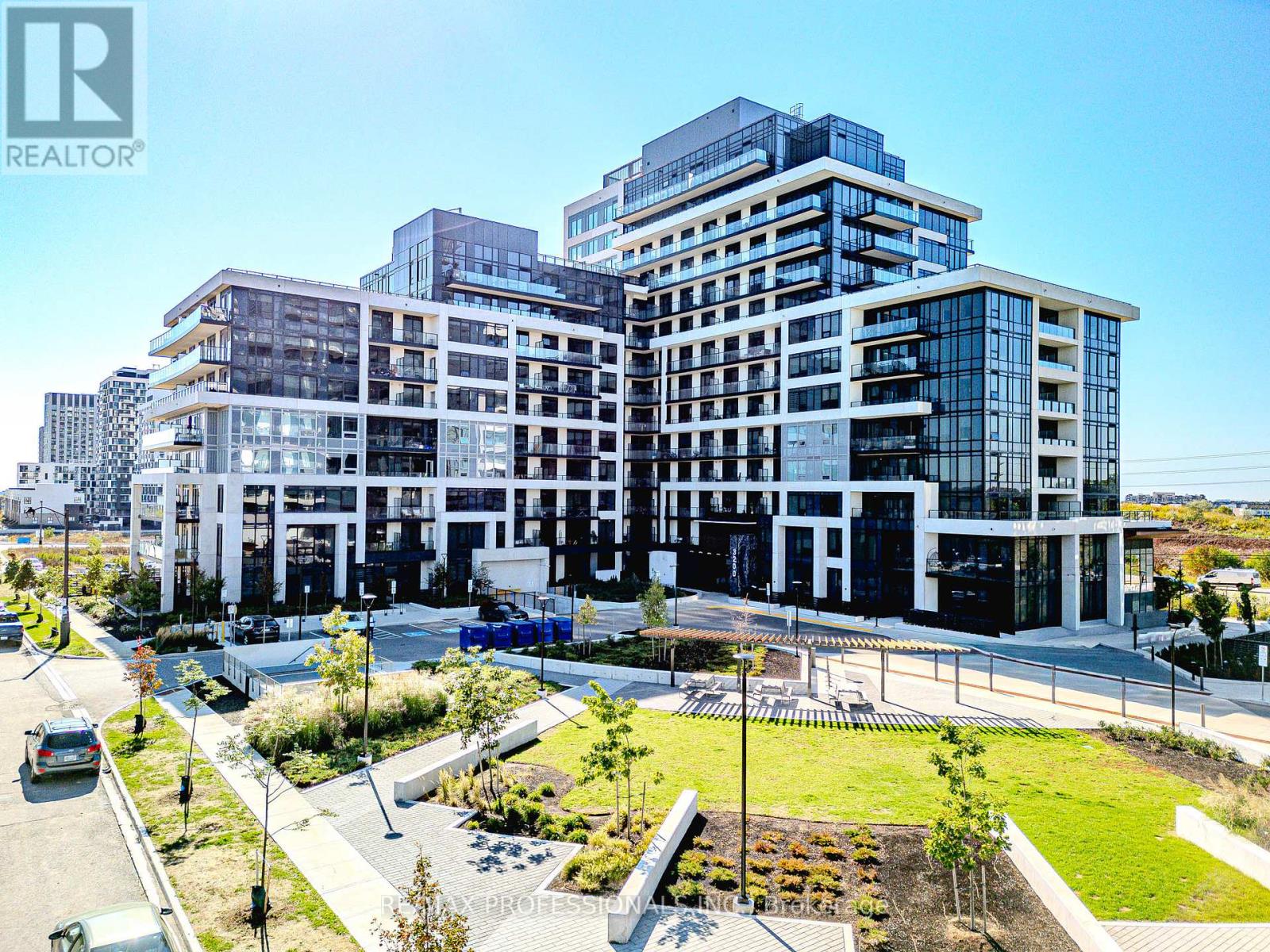 311 - 3200 William Coltson Avenue, Oakville (Jm Joshua Meadows), Ontario  L6H 7W6 - Photo 3 - W12442899