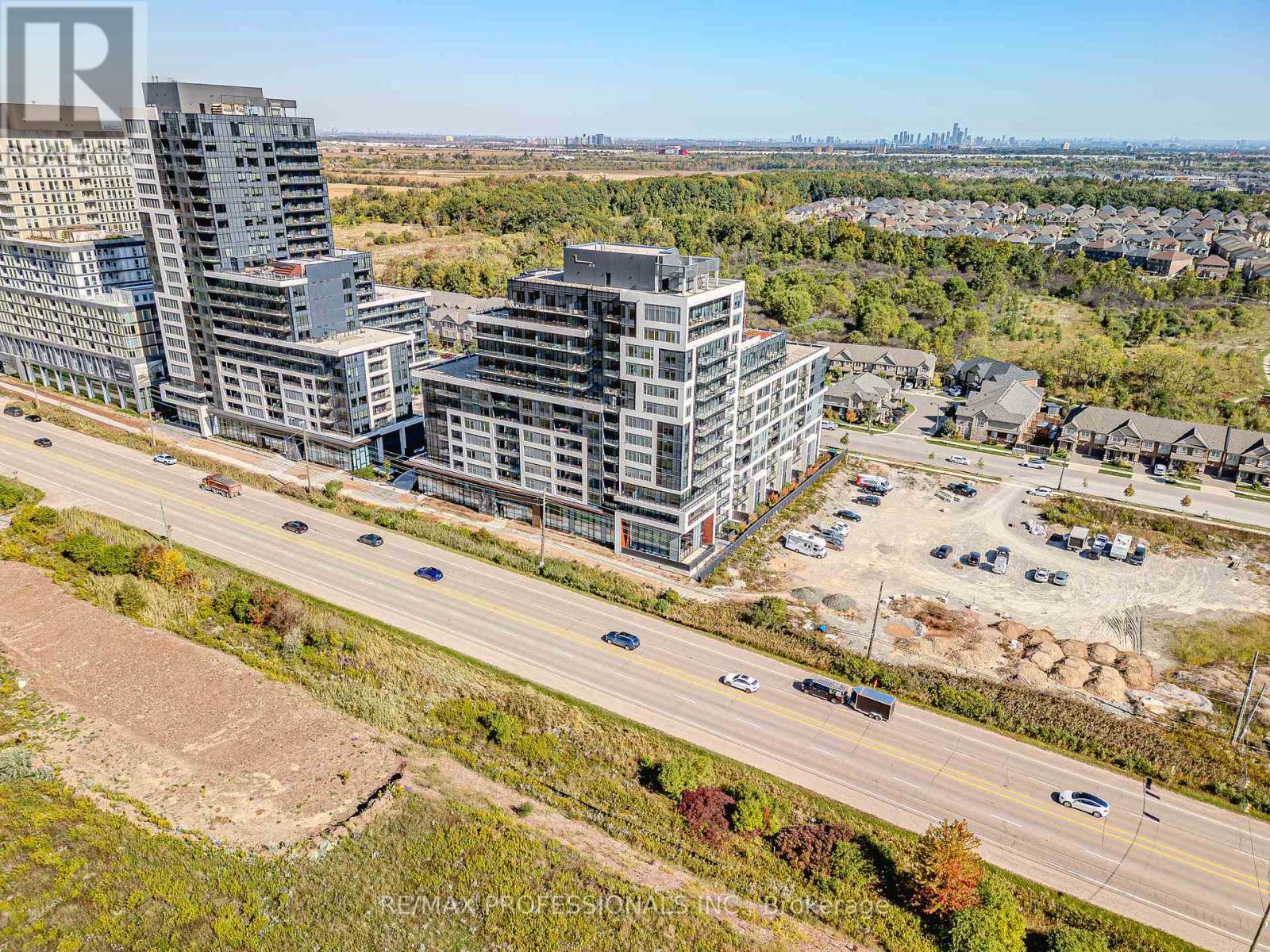 311 - 3200 William Coltson Avenue, Oakville (Jm Joshua Meadows), Ontario  L6H 7W6 - Photo 34 - W12442899