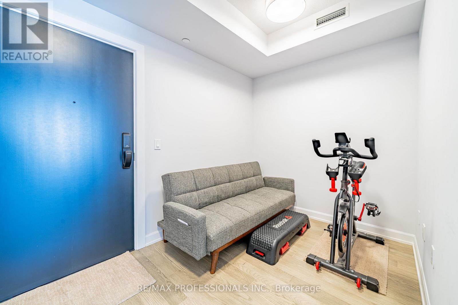 311 - 3200 William Coltson Avenue, Oakville (Jm Joshua Meadows), Ontario  L6H 7W6 - Photo 4 - W12442899