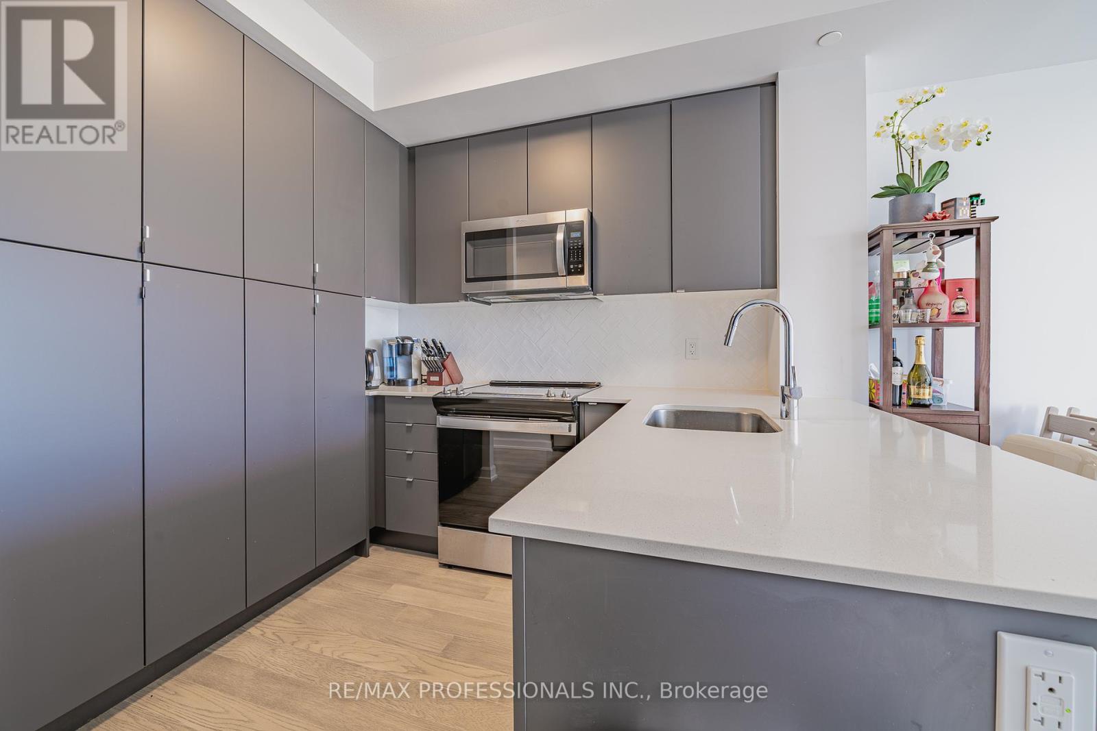 311 - 3200 William Coltson Avenue, Oakville (Jm Joshua Meadows), Ontario  L6H 7W6 - Photo 7 - W12442899