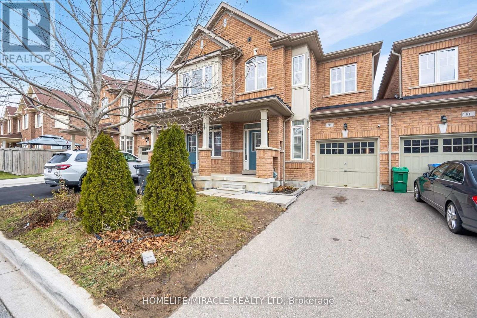 93 KEMPENFELT TRAIL, Brampton, Ontario