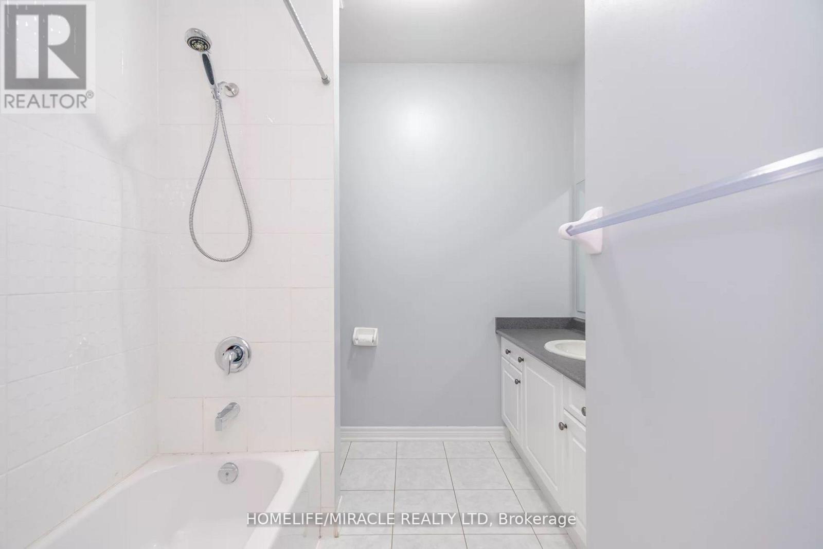 93 Kempenfelt Trail, Brampton, Ontario  L7A 0Z9 - Photo 29 - W12442903