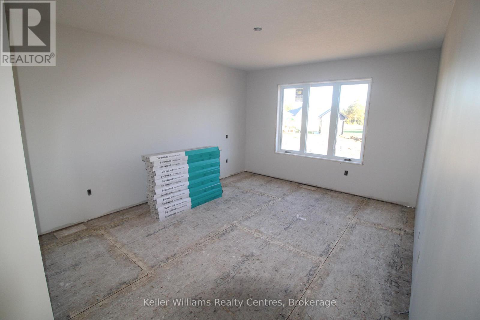 772 18th Street, Hanover, Ontario  N4N 0C7 - Photo 6 - X12202913