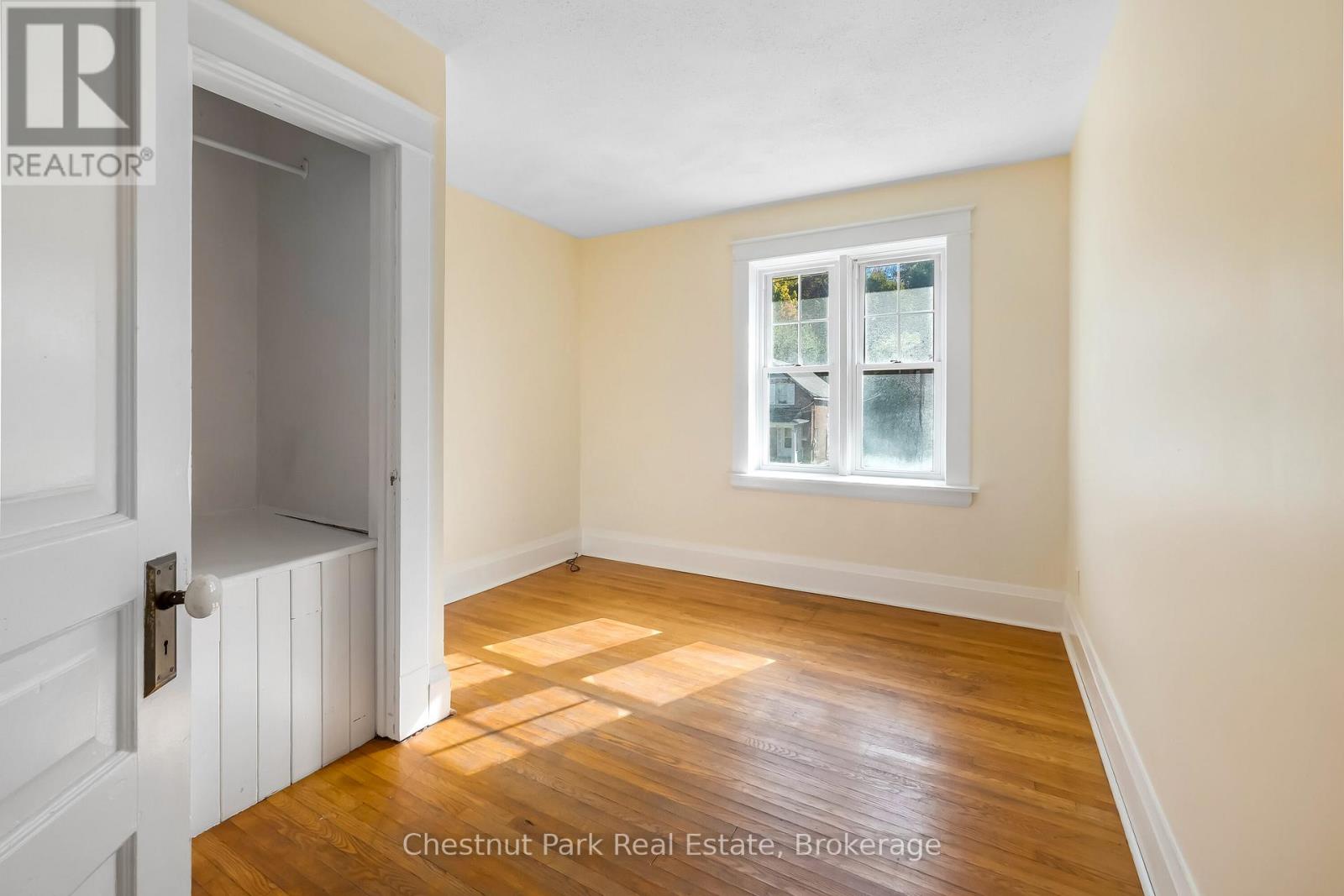 1208 4th Avenue E, Owen Sound, Ontario  N4K 2P6 - Photo 23 - X12439715