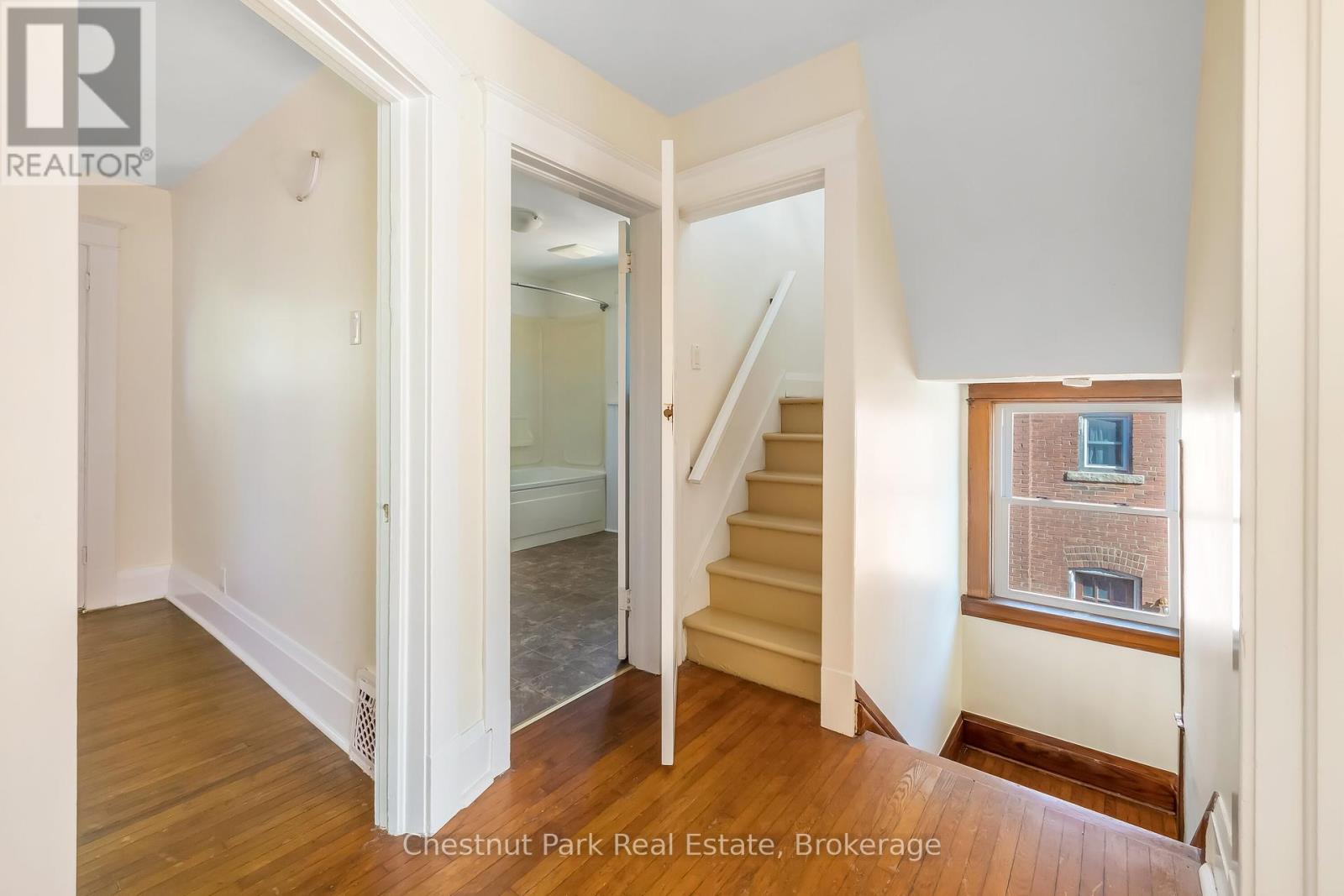 1208 4th Avenue E, Owen Sound, Ontario  N4K 2P6 - Photo 33 - X12439715