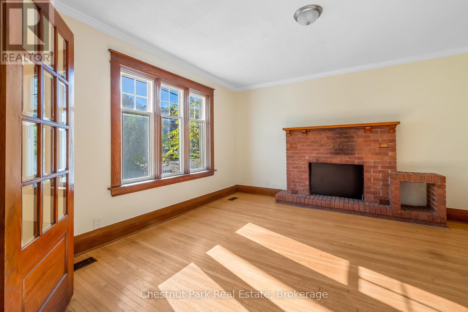 1208 4th Avenue E, Owen Sound, Ontario  N4K 2P6 - Photo 10 - X12439715