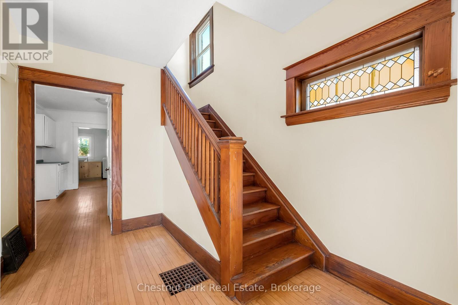 1208 4th Avenue E, Owen Sound, Ontario  N4K 2P6 - Photo 22 - X12439715