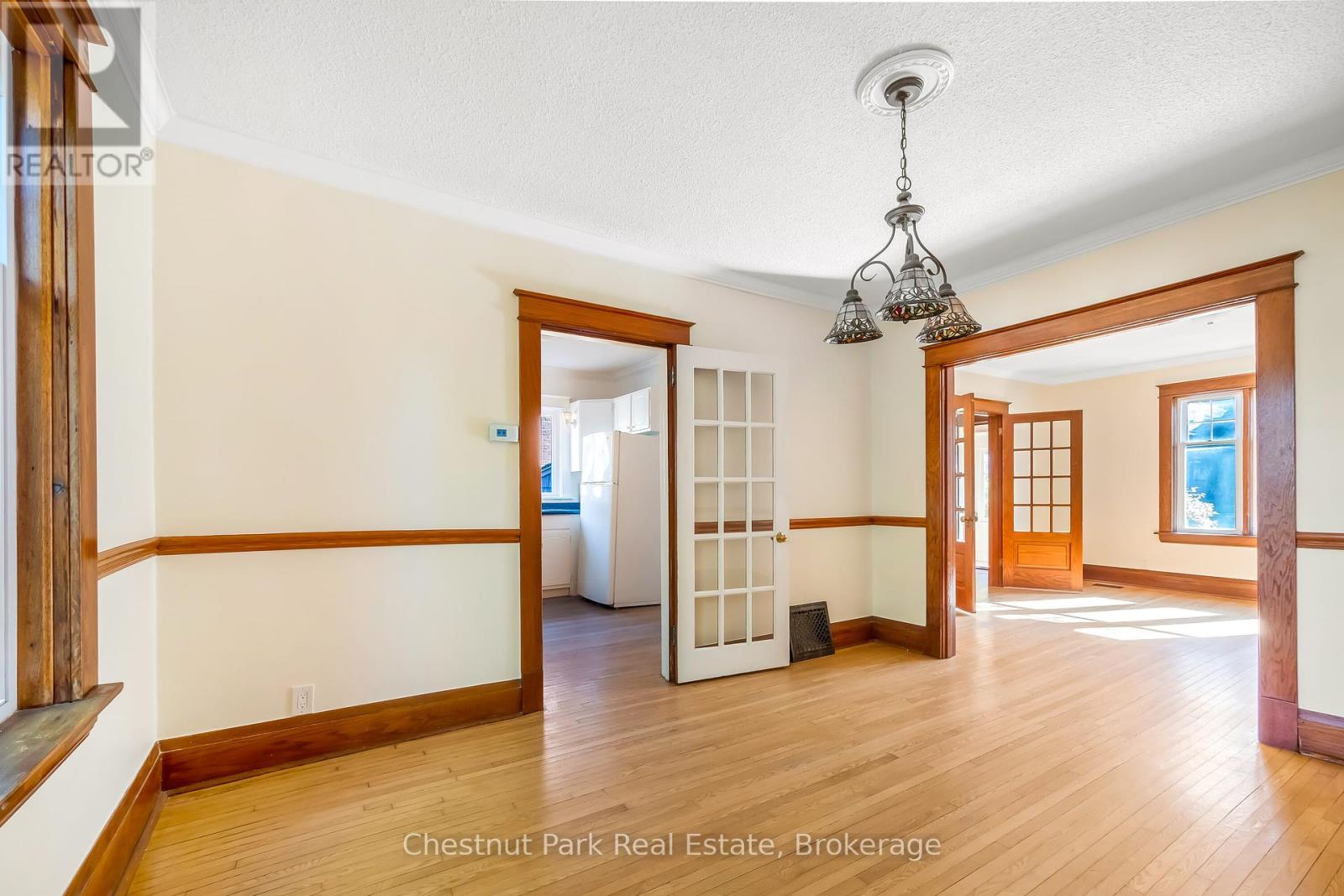 1208 4th Avenue E, Owen Sound, Ontario  N4K 2P6 - Photo 16 - X12439715