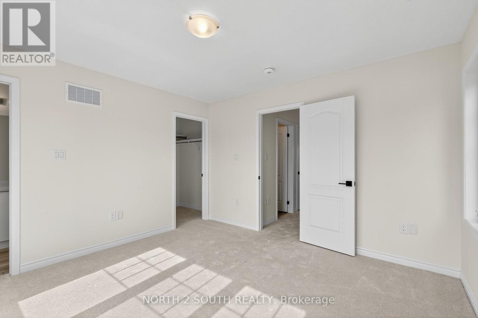 11 Lana Circle, Wasaga Beach, Ontario  L9Z 0L2 - Photo 23 - S12313861