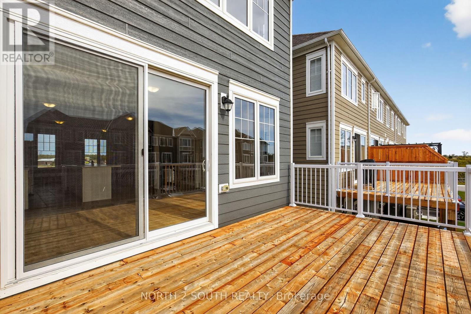11 Lana Circle, Wasaga Beach, Ontario  L9Z 0L2 - Photo 21 - S12313861