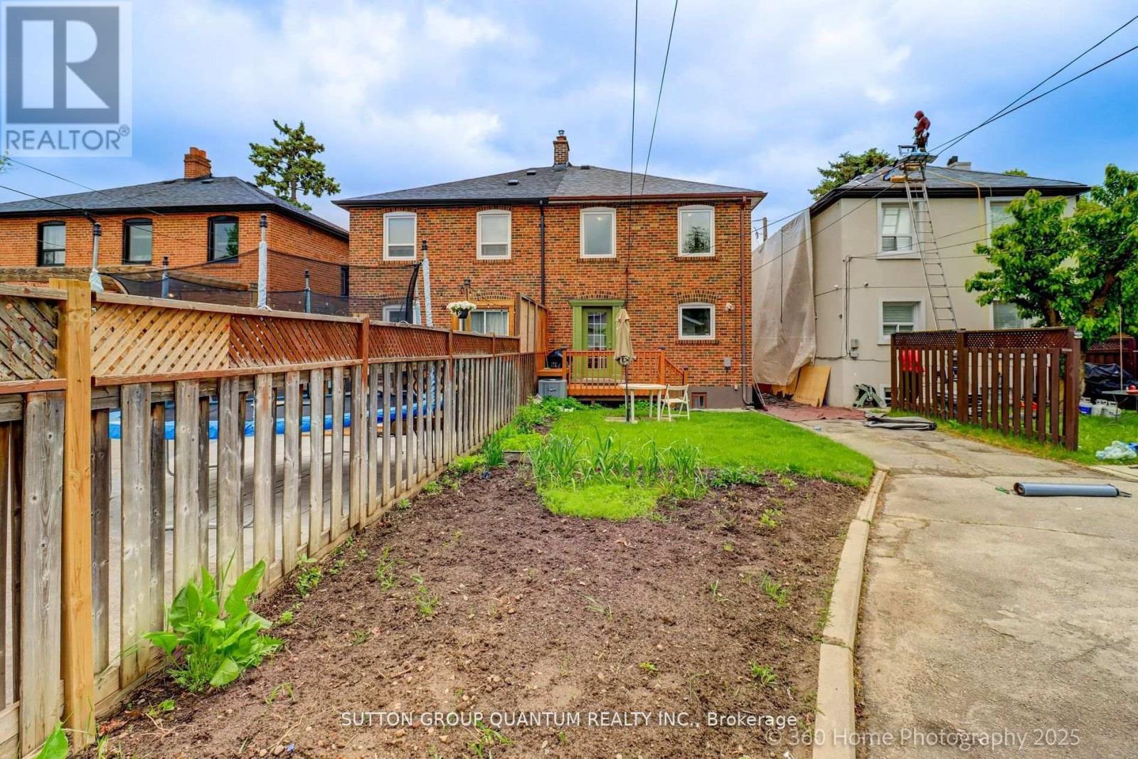 74 Cliff Street, Toronto (Rockcliffe-Smythe), Ontario  M6N 4M1 - Photo 28 - W12442797