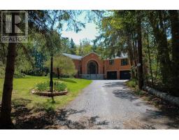 215 Raglan Road W, Oshawa, Ca
