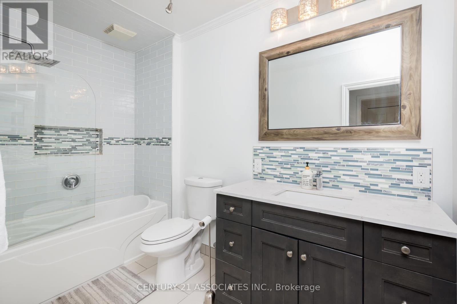 3 Clarke Street, Grimsby (Grimsby East), Ontario  L3M 1Y5 - Photo 20 - X12442841
