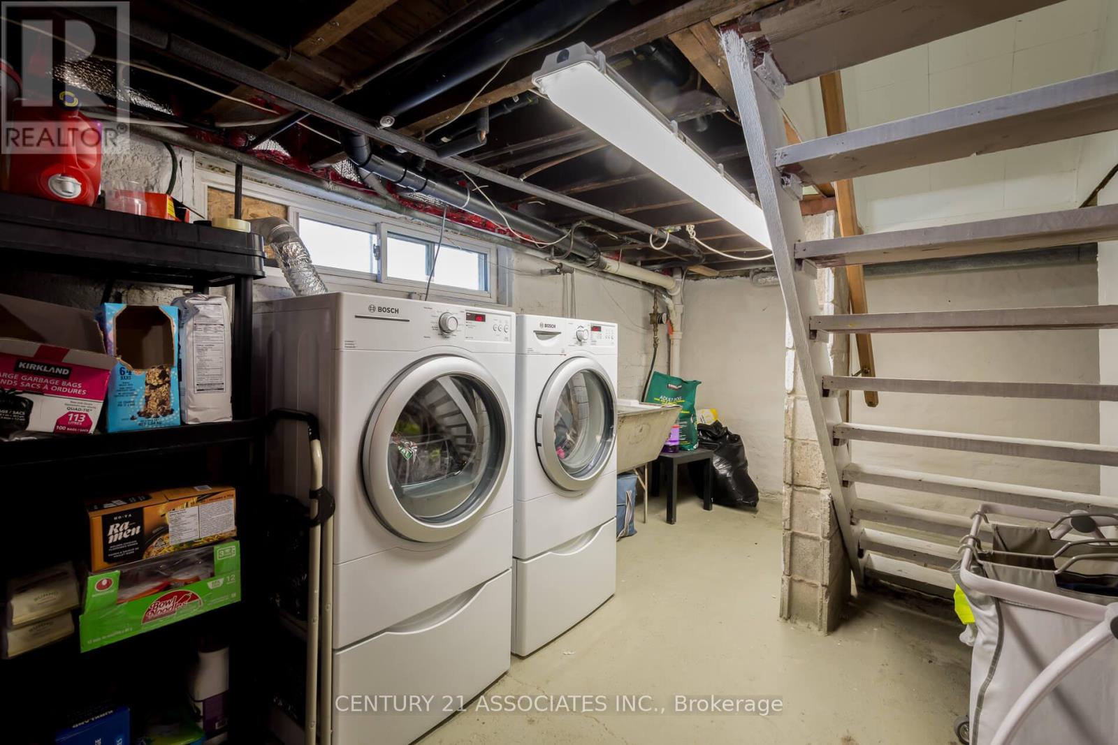 3 Clarke Street, Grimsby (Grimsby East), Ontario  L3M 1Y5 - Photo 29 - X12442841