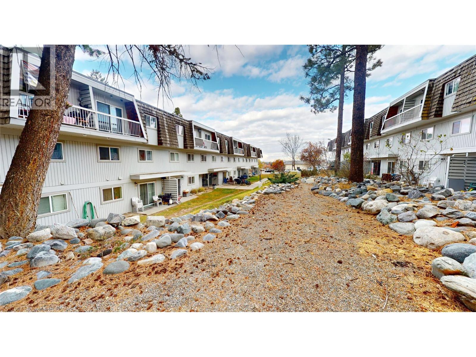 2117 2nd Street N Unit# 106, Cranbrook, British Columbia  V1C 3L4 - Photo 1 - 10364780