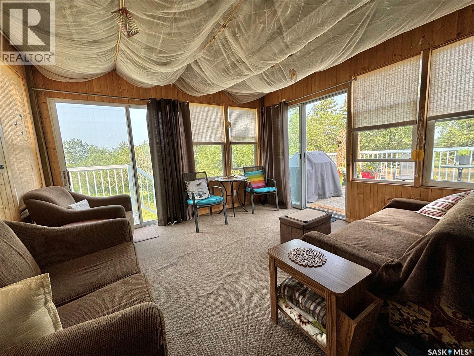1017 Whitesand Avenue, Good Lake Rm No. 274, Saskatchewan  S0A 0L0 - Photo 6 - SK999338