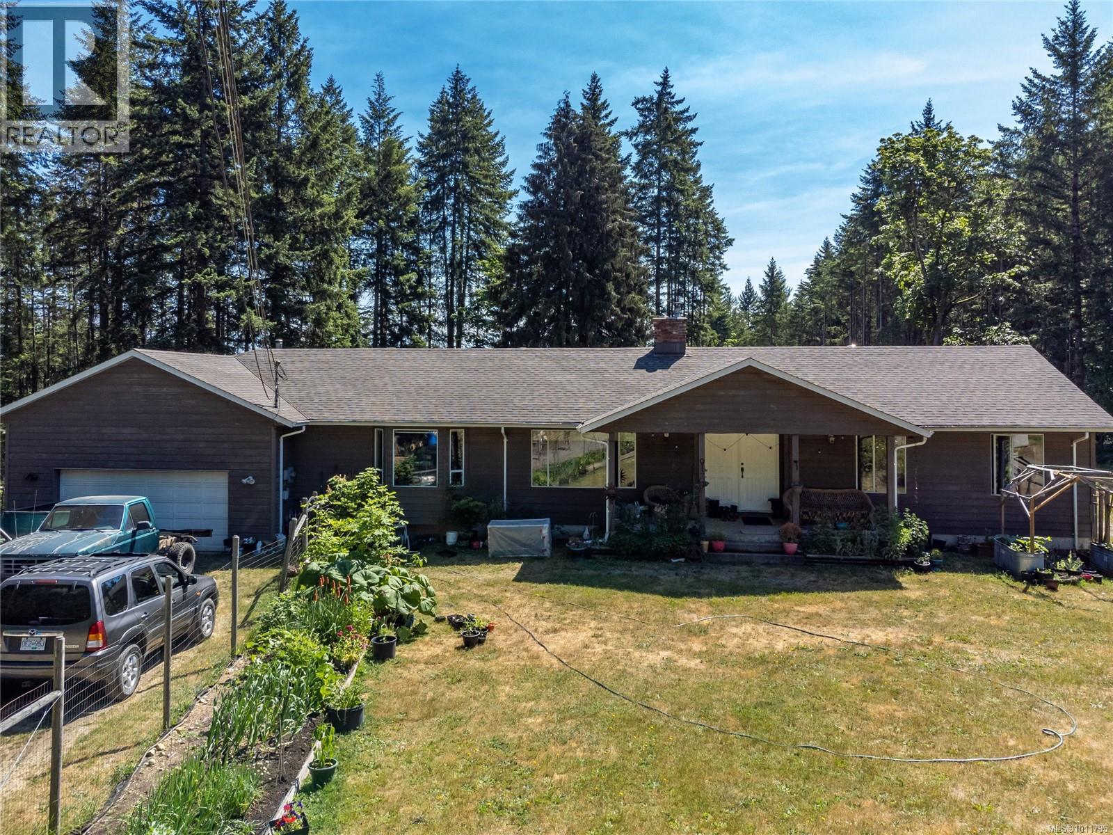 8598 Island Hwy N, Black Creek, British Columbia  V9N 1H3 - Photo 5 - 1011795