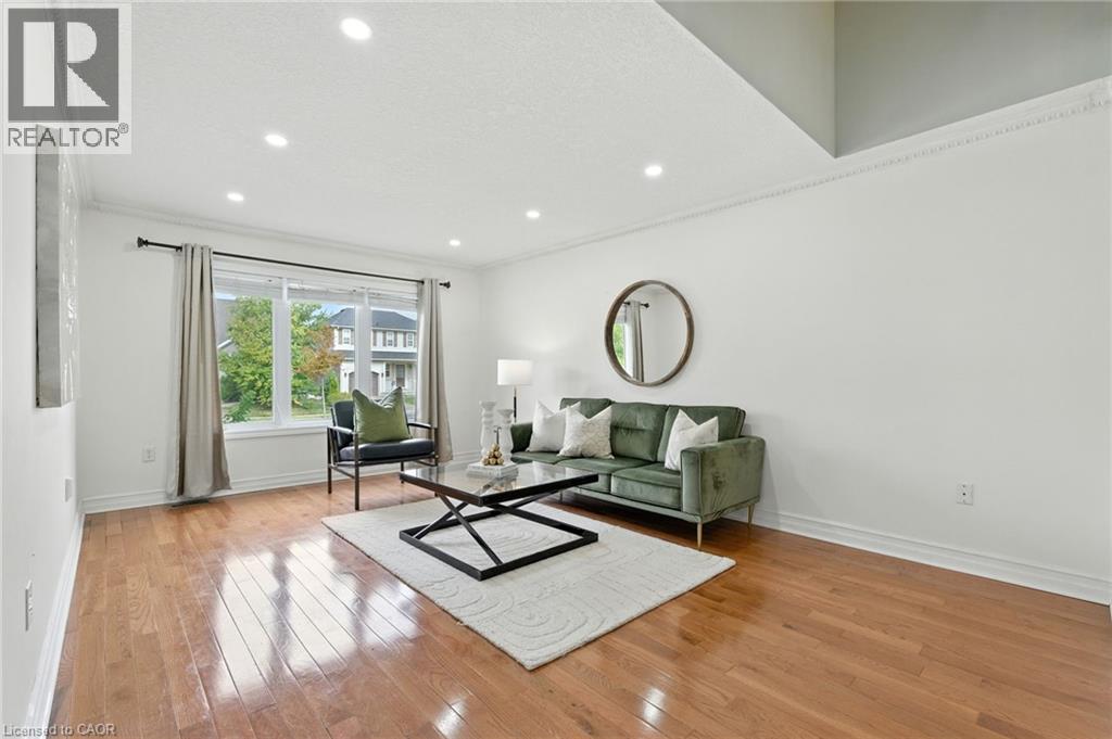 47 Gaydon Way, Brantford, Ontario  N3T 6P7 - Photo 2 - 40775221