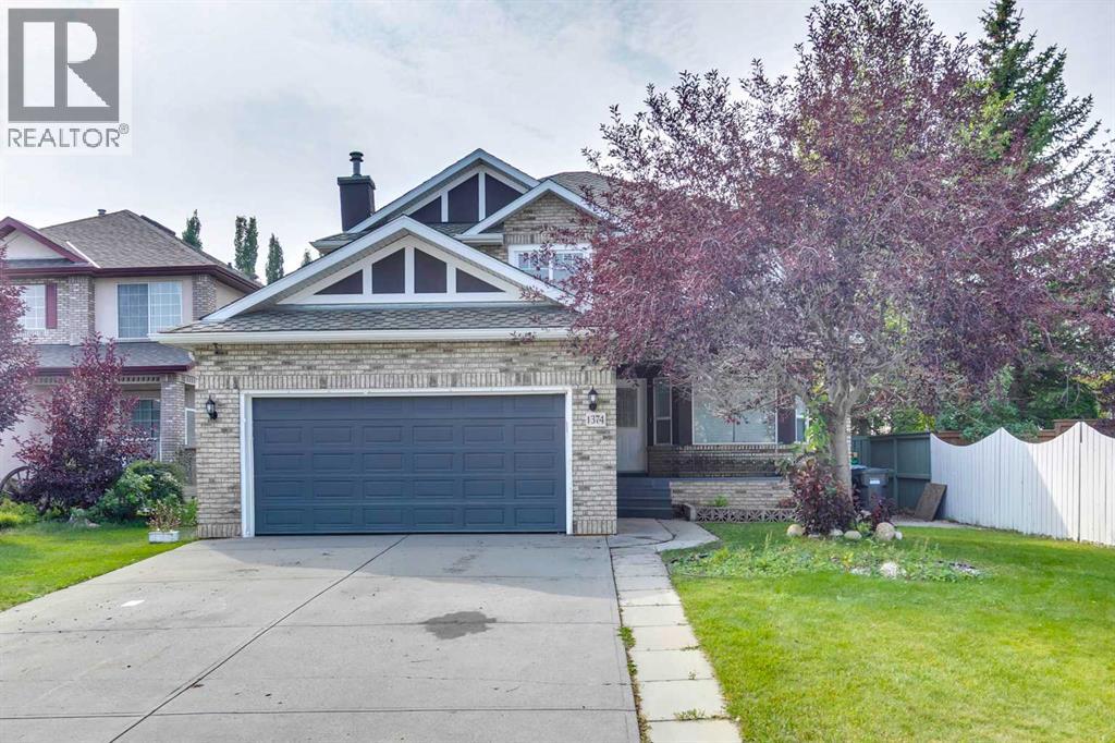 1374 Strathcona Drive Sw, Calgary, Alberta  T3H 4M1 - Photo 1 - A2256397