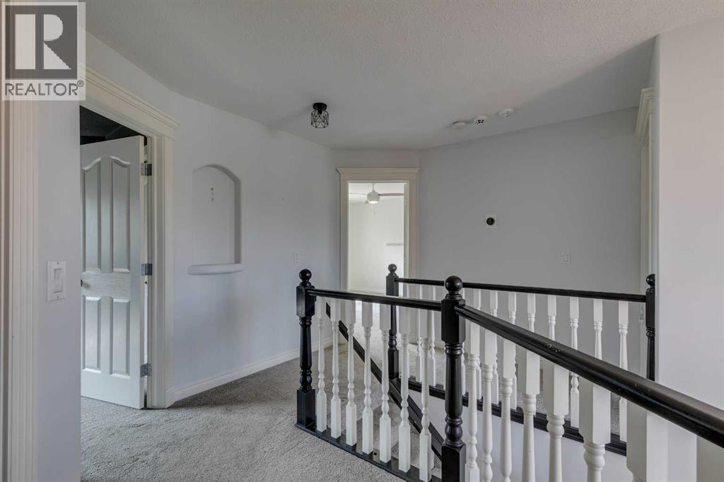 1374 Strathcona Drive Sw, Calgary, Alberta  T3H 4M1 - Photo 19 - A2256397