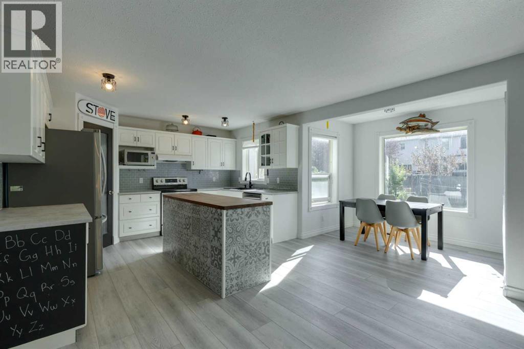 1374 Strathcona Drive Sw, Calgary, Alberta  T3H 4M1 - Photo 7 - A2256397