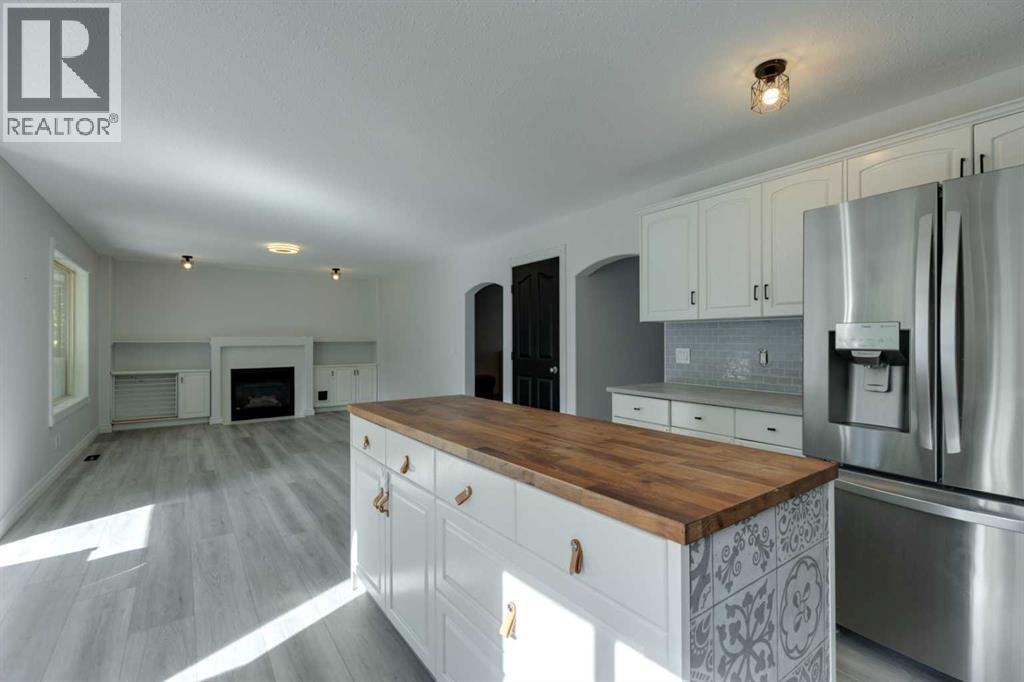 1374 Strathcona Drive Sw, Calgary, Alberta  T3H 4M1 - Photo 8 - A2256397
