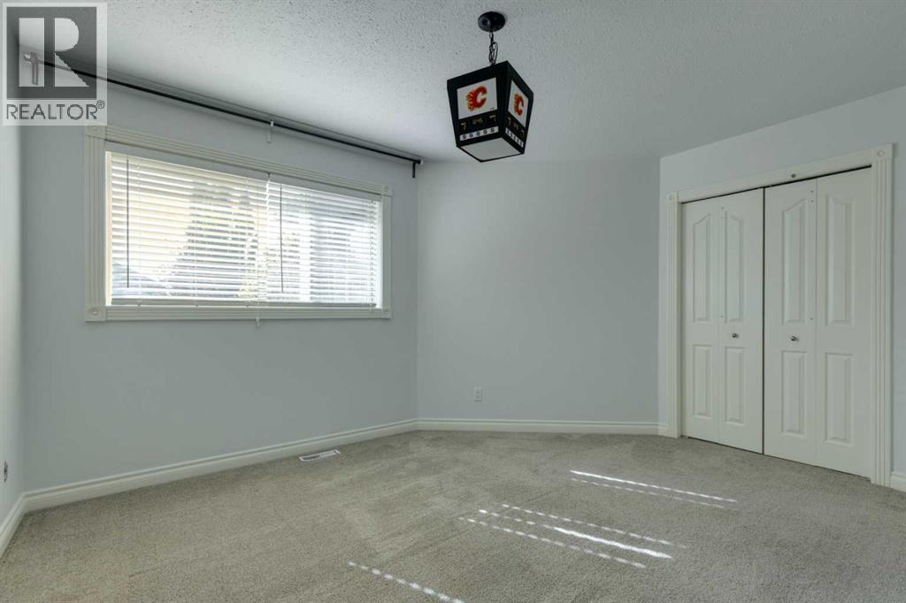 1374 Strathcona Drive Sw, Calgary, Alberta  T3H 4M1 - Photo 26 - A2256397