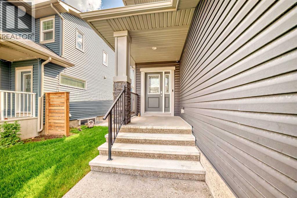 39 Evansglen Link Nw, Calgary, Alberta  T3P 0X9 - Photo 2 - A2261452
