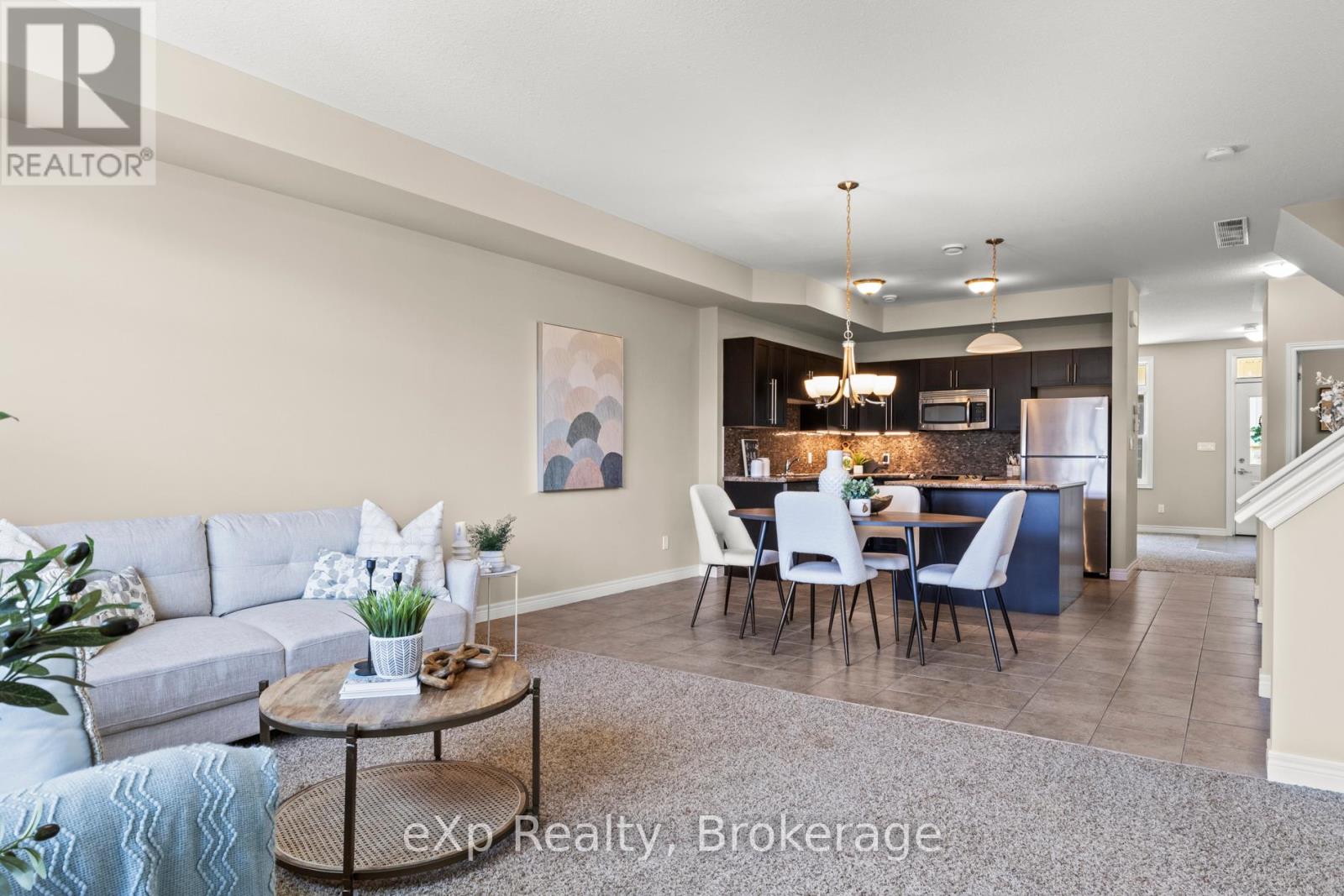 74a Cardigan Street, Guelph (Downtown), Ontario  N1H 0A4 - Photo 6 - X12443158