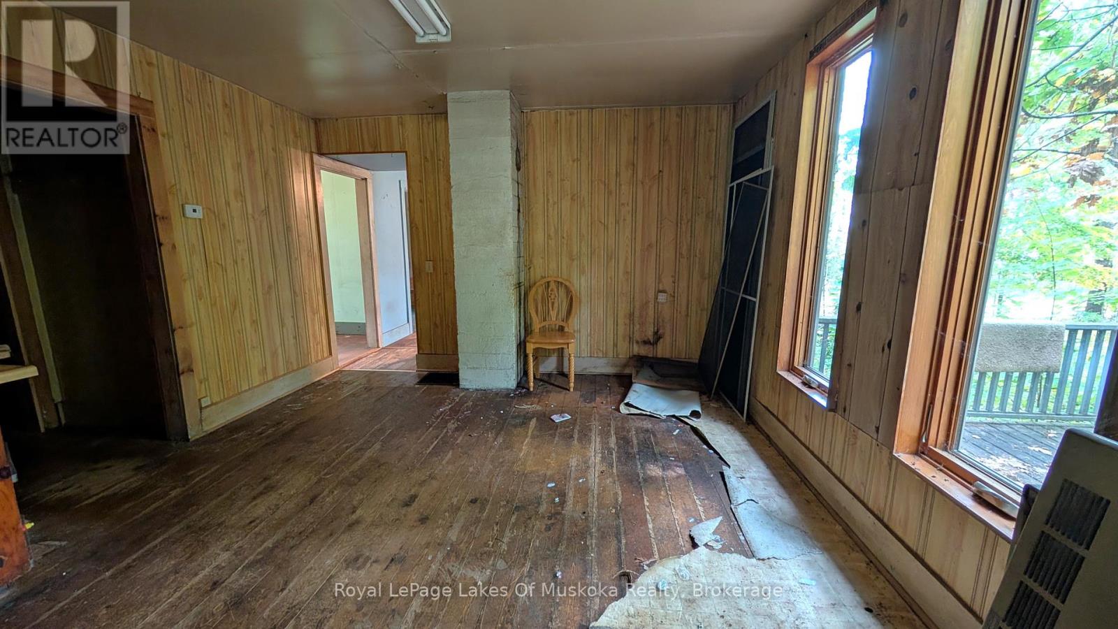 1011 West Black Lake Road, Muskoka Lakes (Wood (Muskoka Lakes)), Ontario  P0C 1M0 - Photo 15 - X12443170