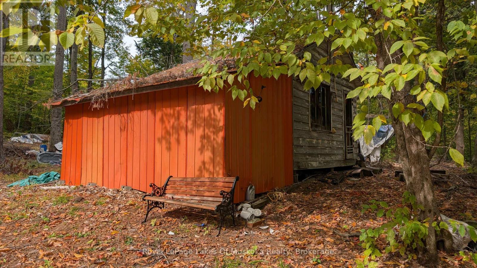 1011 West Black Lake Road, Muskoka Lakes (Wood (Muskoka Lakes)), Ontario  P0C 1M0 - Photo 24 - X12443170