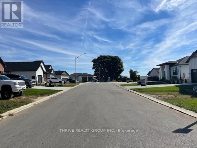16 Charles Court, Bayham (Port Burwell), Ontario  N0J 1T0 - Photo 3 - X12443148