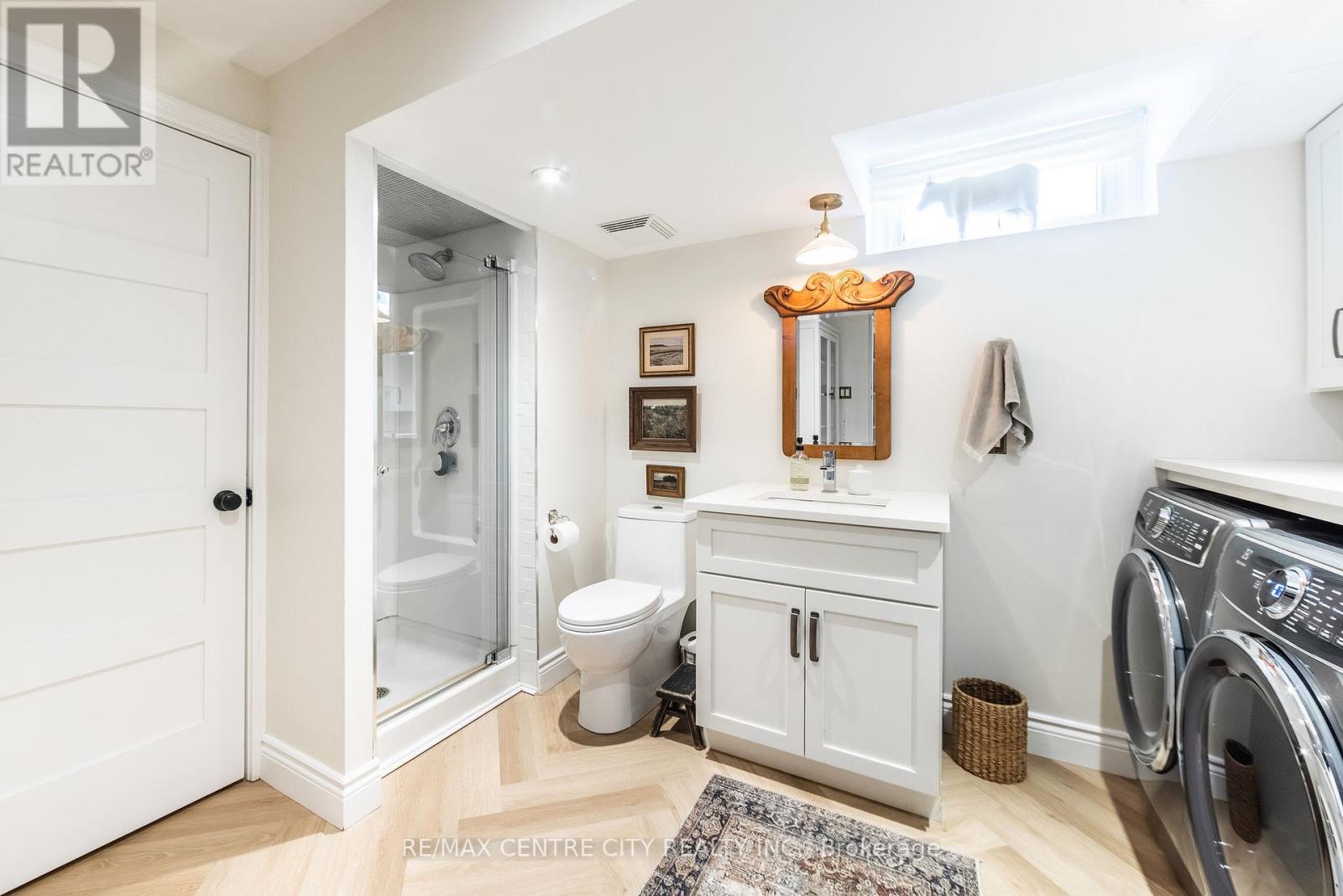 144 Springfield Crescent, London South (South B), Ontario  N6K 2T6 - Photo 28 - X12443198