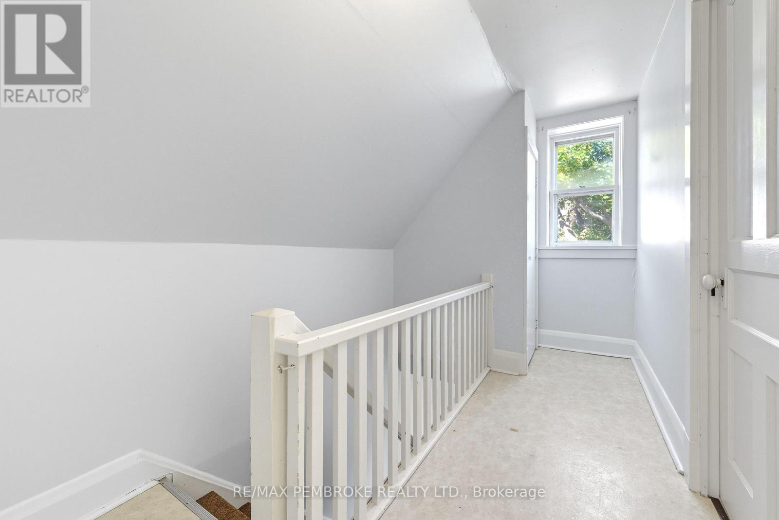 459 Draper Street, Pembroke, Ontario  K8A 4X3 - Photo 25 - X12407950