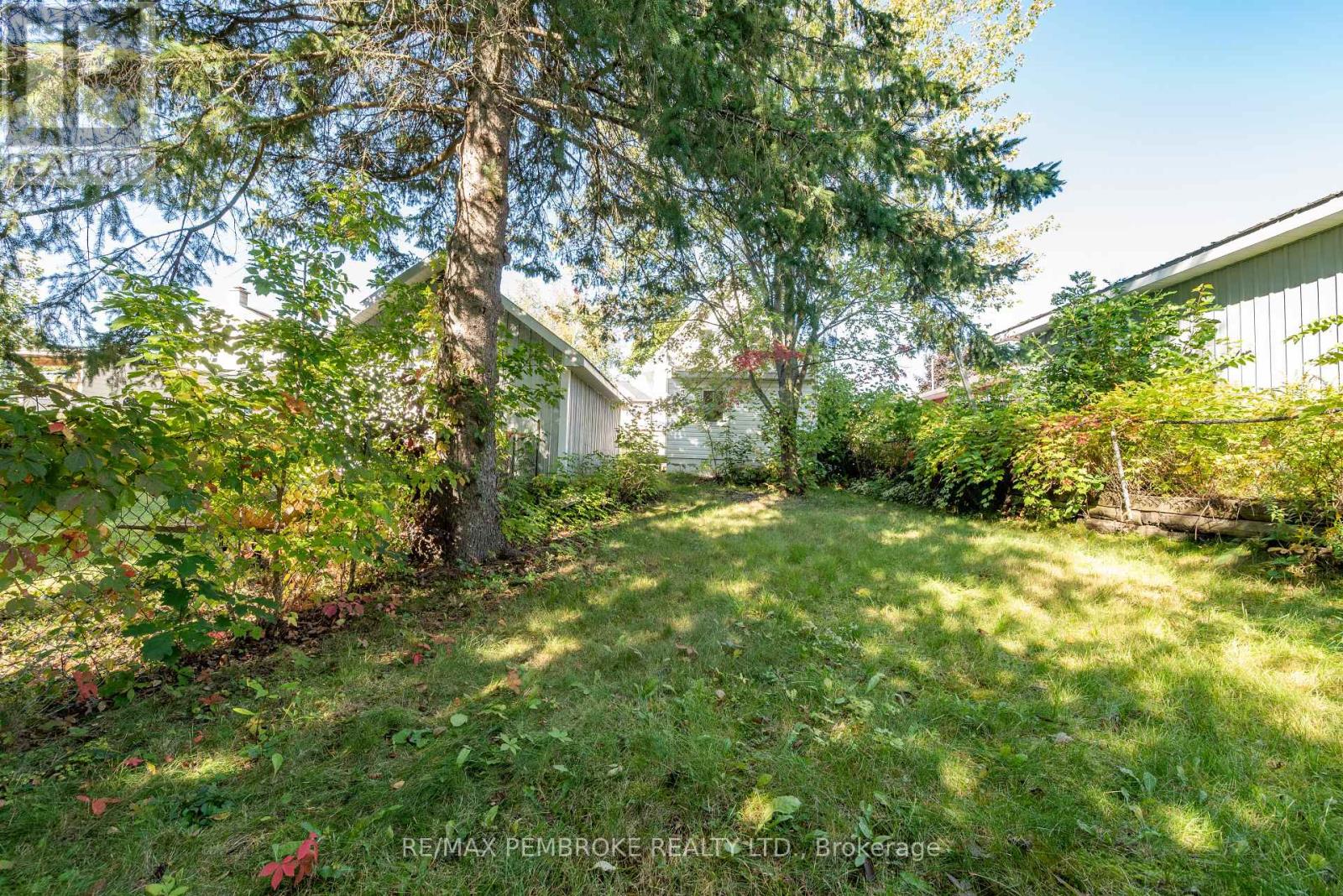 459 Draper Street, Pembroke, Ontario  K8A 4X3 - Photo 29 - X12407950