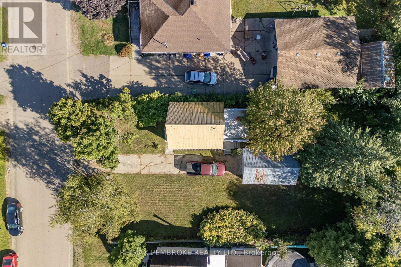 459 Draper Street, Pembroke, Ontario  K8A 4X3 - Photo 30 - X12407950