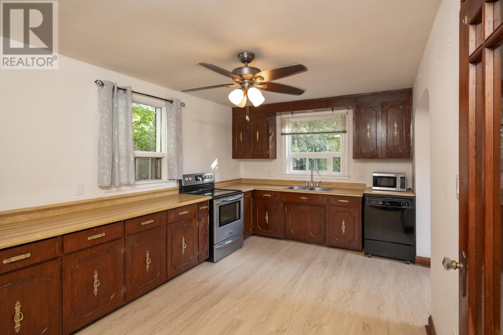 622 Mctavish St, Thunder Bay, Ontario  P7C 3C6 - Photo 12 - TB253131