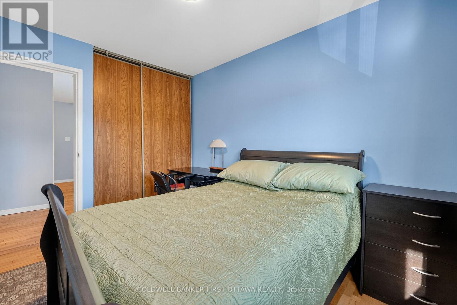 6 Pennington Lane, Ottawa, Ontario  K1B 4X7 - Photo 18 - X12443132