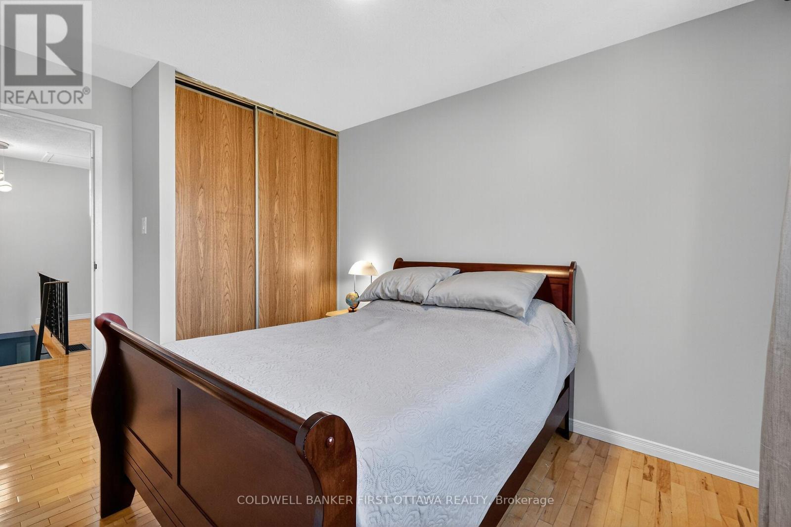 6 Pennington Lane, Ottawa, Ontario  K1B 4X7 - Photo 26 - X12443132