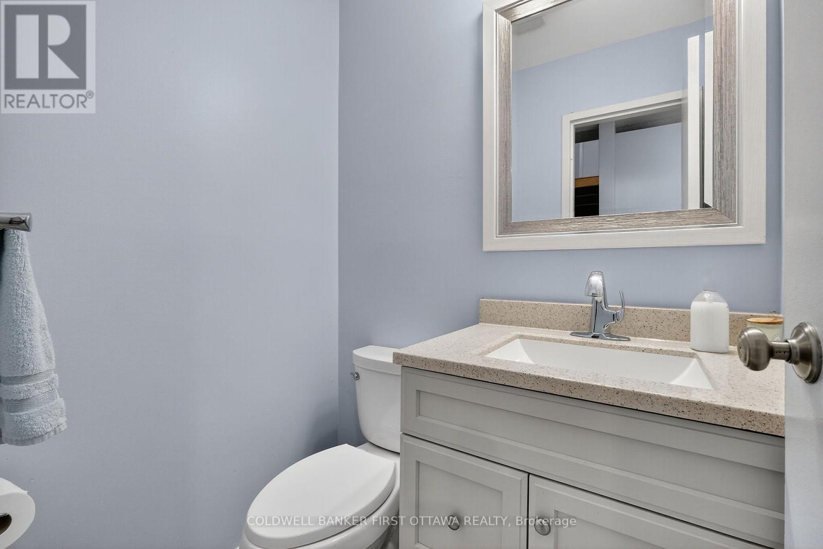 6 Pennington Lane, Ottawa, Ontario  K1B 4X7 - Photo 6 - X12443132