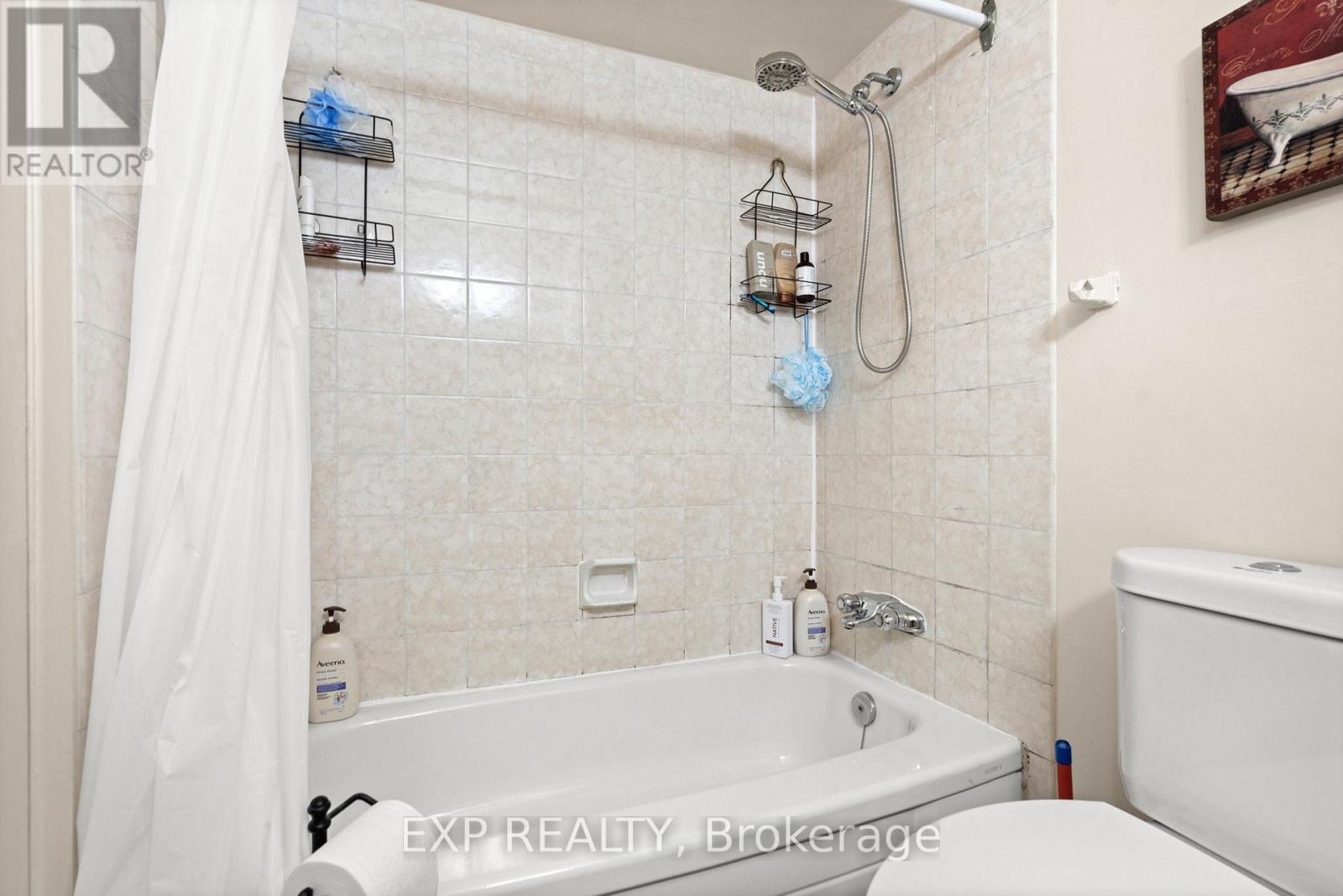 309 - 214 Viewmount Drive, Ottawa, Ontario  K2E 7X3 - Photo 12 - X12443179
