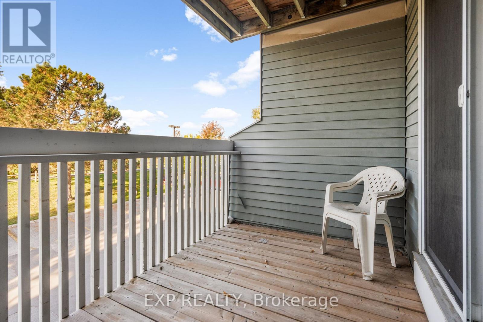 309 - 214 Viewmount Drive, Ottawa, Ontario  K2E 7X3 - Photo 13 - X12443179