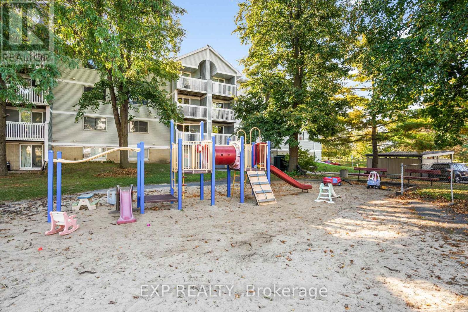 309 - 214 Viewmount Drive, Ottawa, Ontario  K2E 7X3 - Photo 16 - X12443179