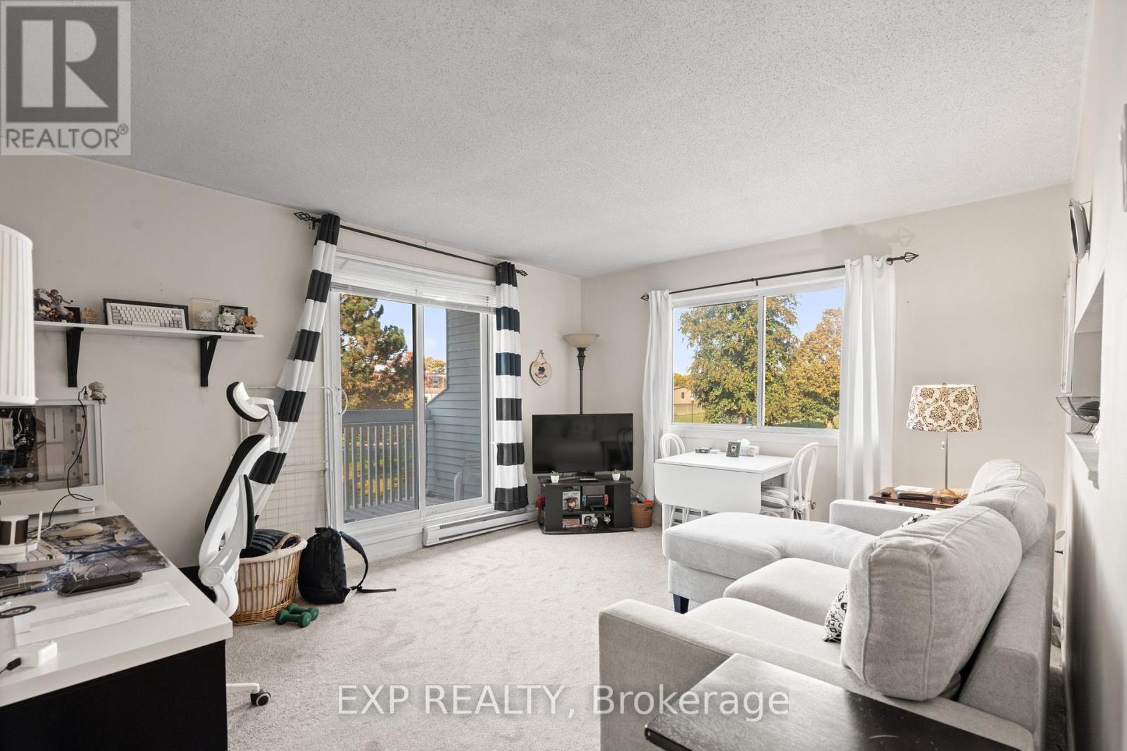309 - 214 Viewmount Drive, Ottawa, Ontario  K2E 7X3 - Photo 7 - X12443179