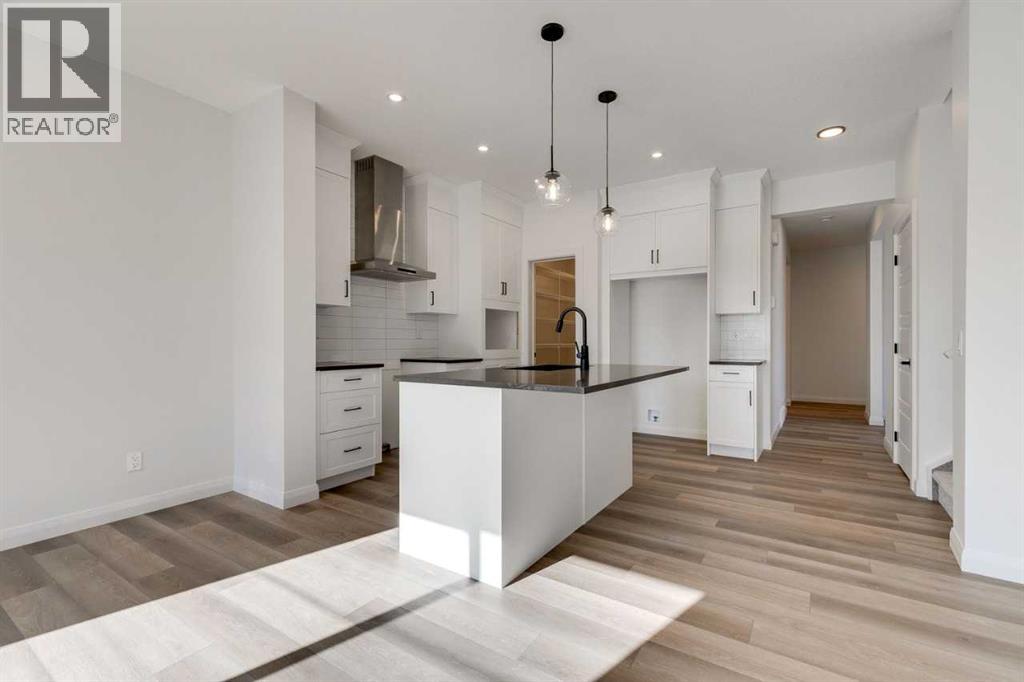 52 Dawson Wharf Mount, Chestermere, Alberta  T1X 2X5 - Photo 7 - A2261800