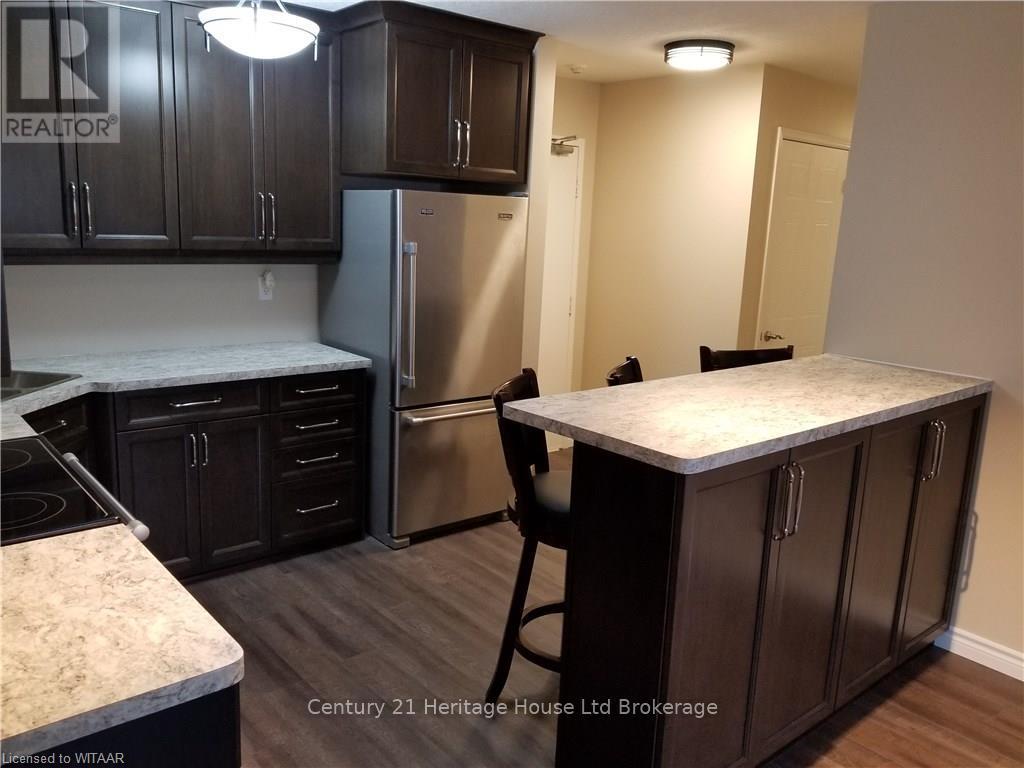 21 - 56 Hiawatha Road, Woodstock, Ontario  N4T 1P2 - Photo 11 - X12443154